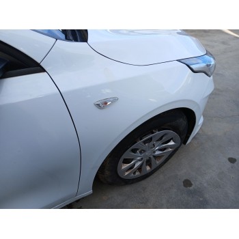 Recambio de aleta delantera derecha para kia ceed (cd) 1.4 referencia OEM IAM   