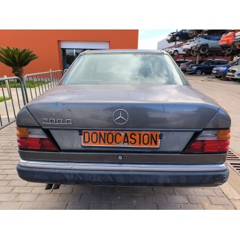 mercedes-benz 124 sedán (w124) del año 1993