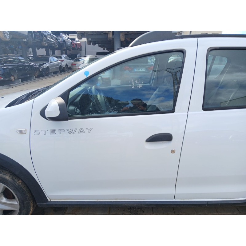 PUERTA DELANTERA IZQUIERDA