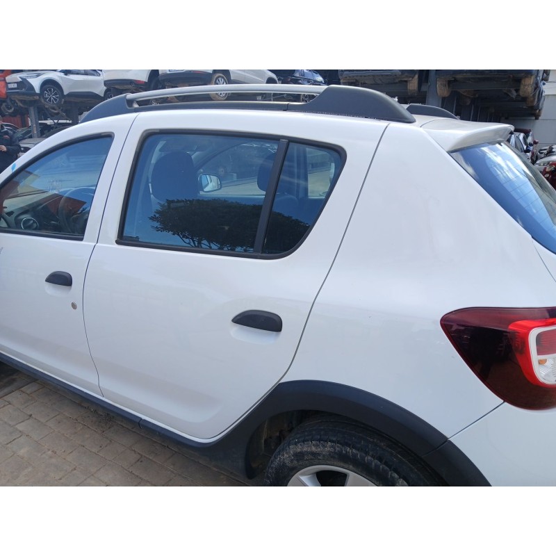 PUERTA TRASERA IZQUIERDA