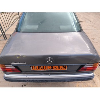 Recambio de tapa maletero para mercedes-benz 124 sedán (w124) 300 d (124.130) referencia OEM IAM   