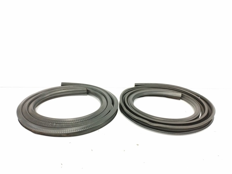 Recambio de gomas contorno puerta para smart fortwo coupe 451 micro hybrid drive 1.0 referencia OEM IAM Recambio de gomas contorno puerta para smart fortwo coupe 451 micro hybrid drive 1.0 referencia OEM IAM