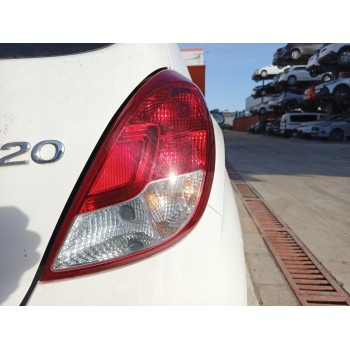 PILOTO TRASERO DERECHO 924024P500 