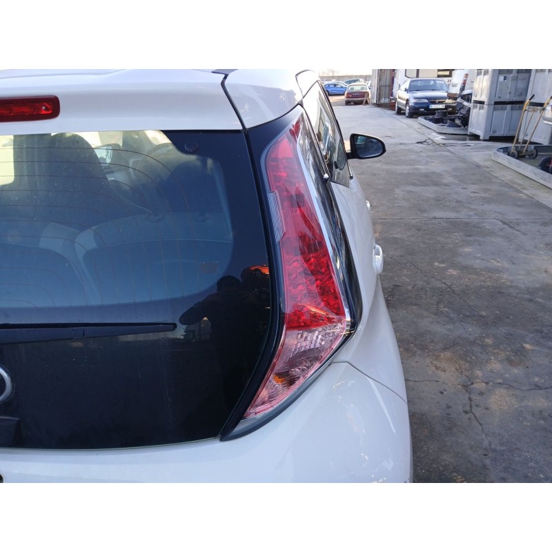 Recambio de piloto trasero derecho para toyota aygo (_b4_) 1.0 (kgb40) referencia OEM IAM 815510H110  