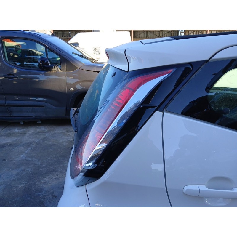 PILOTO TRASERO DERECHO