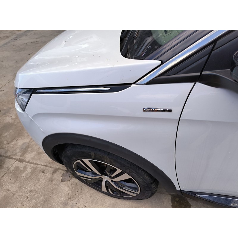 ALETA DELANTERA IZQUIERDA