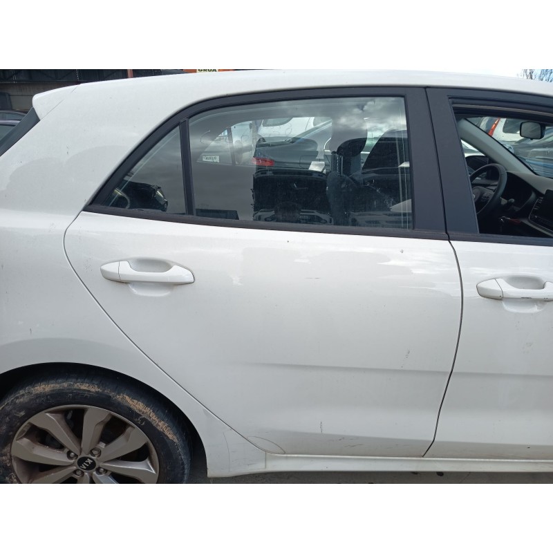 Recambio de puerta trasera derecha para kia rio iv (yb, sc, fb) 1.0 t-gdi 120 eco-dynamics+ referencia OEM IAM   
