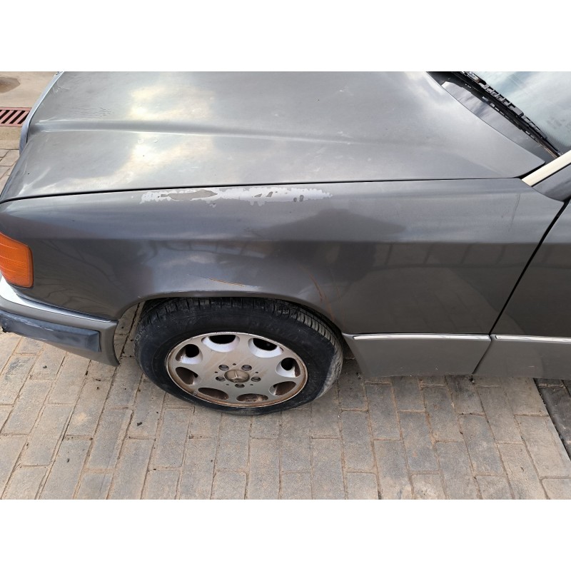 Recambio de aleta delantera izquierda para mercedes-benz 124 sedán (w124) 300 d (124.130) referencia OEM IAM   