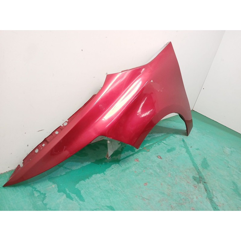 ALETA DELANTERA IZQUIERDA