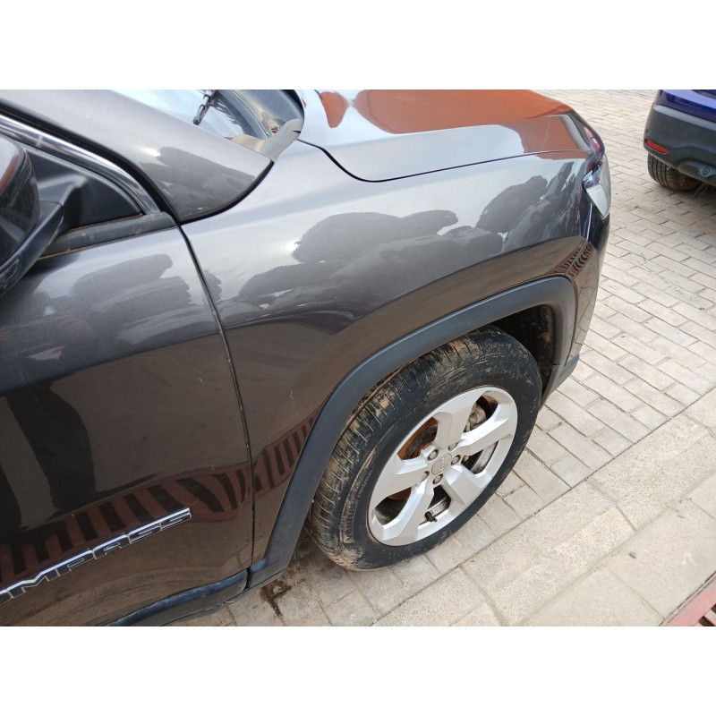 ALETA DELANTERA DERECHA