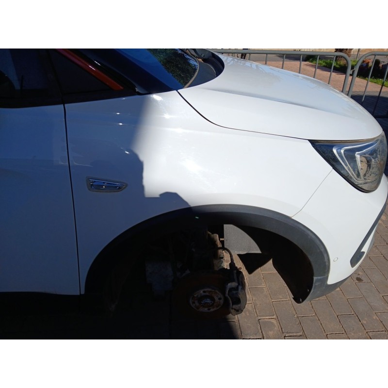 Recambio de aleta delantera derecha para opel crossland x / crossland (p17, p2qo) 1.2 (75) referencia OEM IAM 39136754  