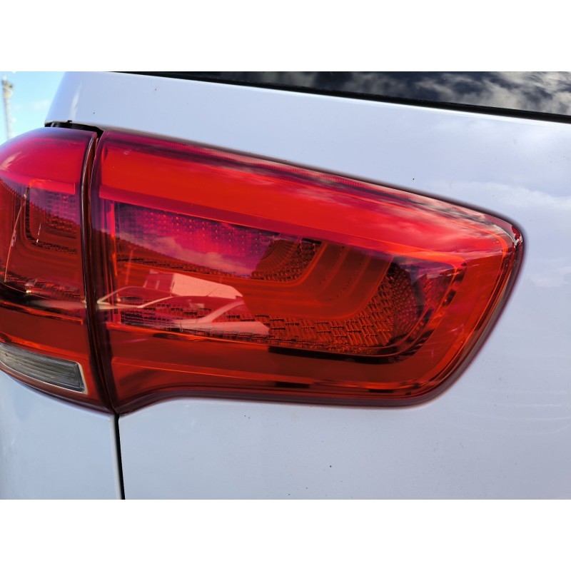 Recambio de piloto trasero izquierdo interior para kia sportage iv (ql, qle) 1.7 crdi referencia OEM IAM 924053W610  