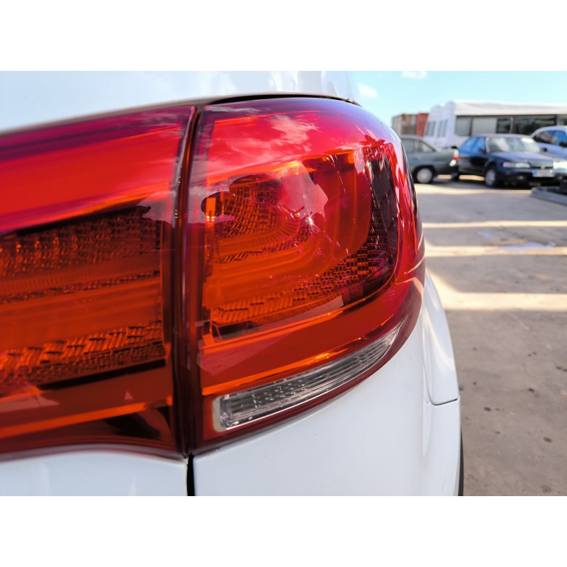 Recambio de piloto trasero derecho para kia sportage iv (ql, qle) 1.7 crdi referencia OEM IAM 924023W610  