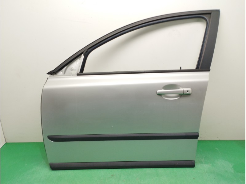 Recambio de puerta delantera izquierda para volvo v50 familiar 1.8 cat referencia OEM IAM OBSERVAR FOTOS Recambio de puerta delantera izquierda para volvo v50 familiar 1.8 cat referencia OEM IAM OBSERVAR FOTOS