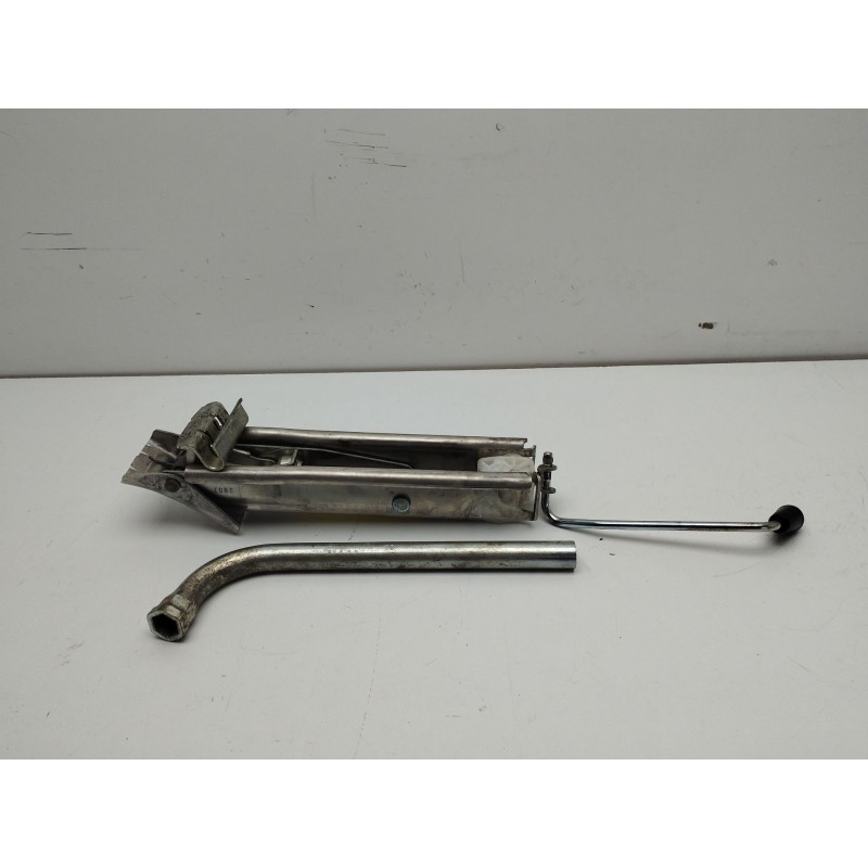 Recambio de gato para volkswagen polo (9n3) 1.4 16v referencia OEM IAM   