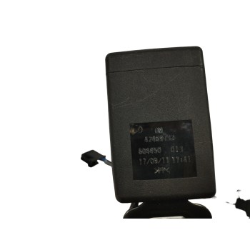 Recambio de enganche cinturon izquierdo para opel mokka x (j13) 1.4 (_76) referencia OEM IAM  TRASERO 