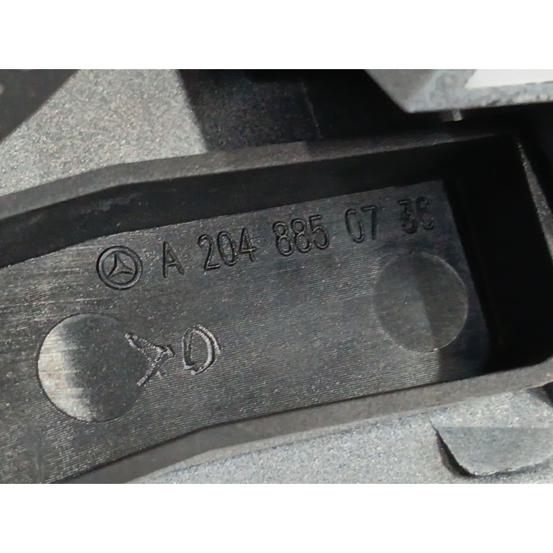 REJILLA DELANTERA A2048850736