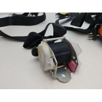 Recambio de juego cinturones trasero para toyota yaris (_p1_) 1.0 (scp10_) referencia OEM IAM   