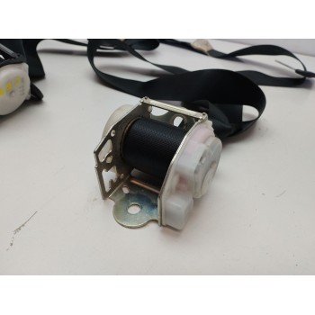 Recambio de juego cinturones trasero para toyota yaris (_p1_) 1.0 (scp10_) referencia OEM IAM   