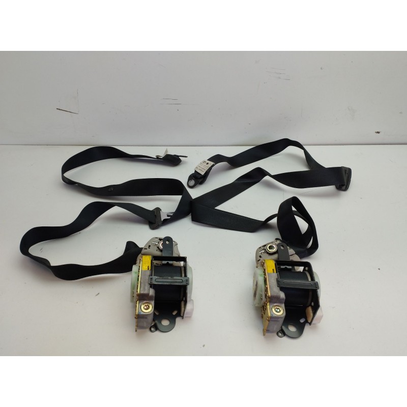 Recambio de juego cinturones delantero para toyota yaris (_p1_) 1.0 (scp10_) referencia OEM IAM   