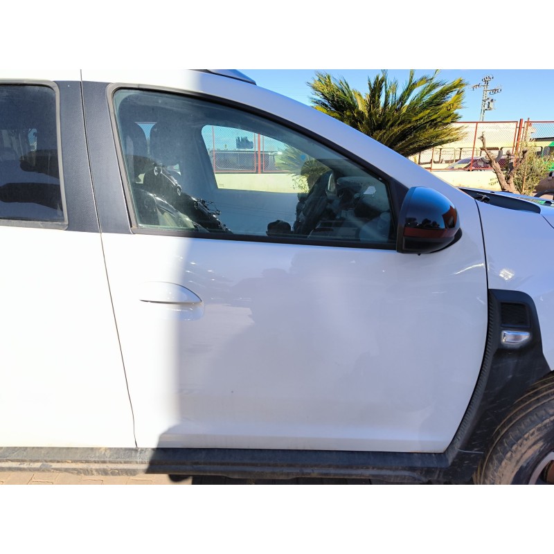 Recambio de puerta delantera derecha para dacia duster (hm_) 1.3 tce 150 (hmm3) referencia OEM IAM 801002450R  