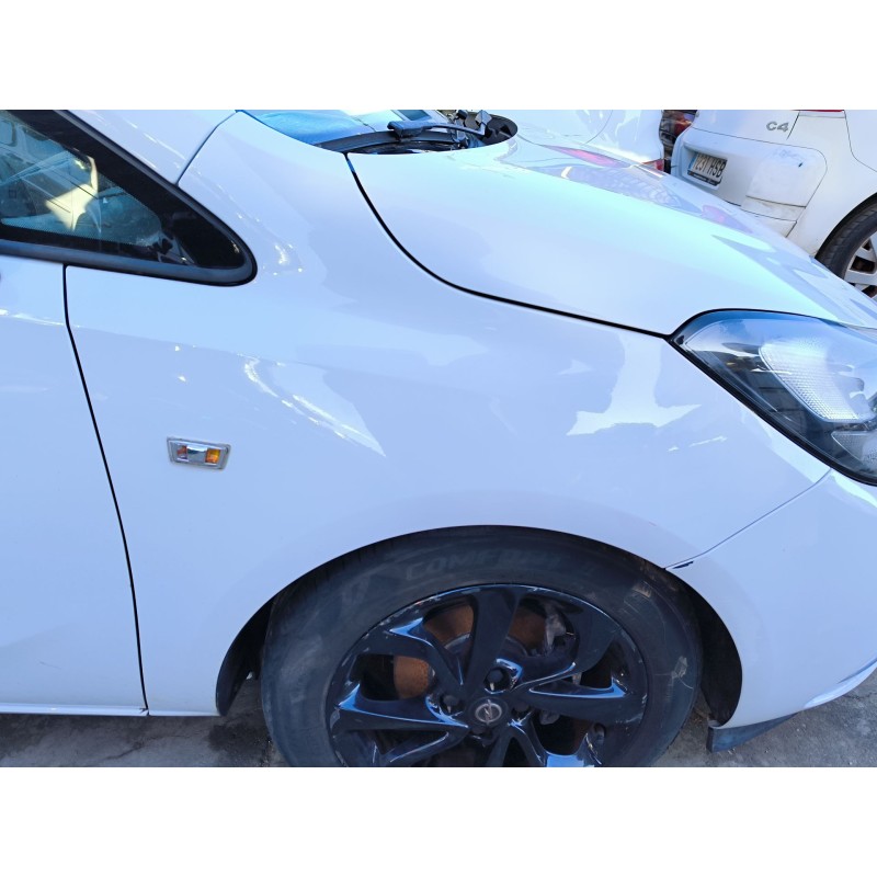 Recambio de aleta delantera derecha para opel corsa e (x15) 1.4 (08, 68) referencia OEM IAM 1100061  