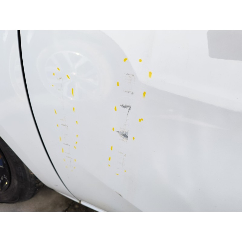 PUERTA DELANTERA IZQUIERDA