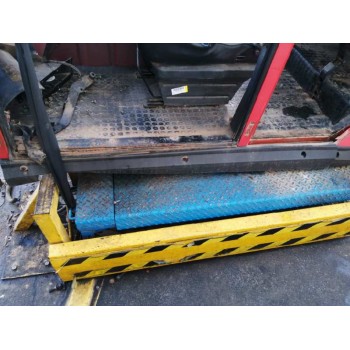 Recambio de molduras delanteras para santana ps10/anibal 2.8 d 4x4 referencia OEM IAM  DERECHA 