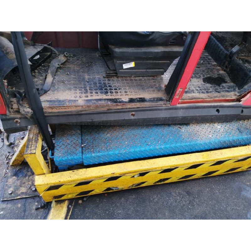 Recambio de molduras delanteras para santana ps10/anibal 2.8 d 4x4 referencia OEM IAM  DERECHA 