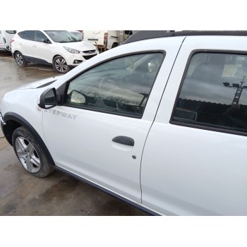 Recambio de puerta delantera izquierda para dacia sandero ii (b8_) 1.5 dci referencia OEM IAM   