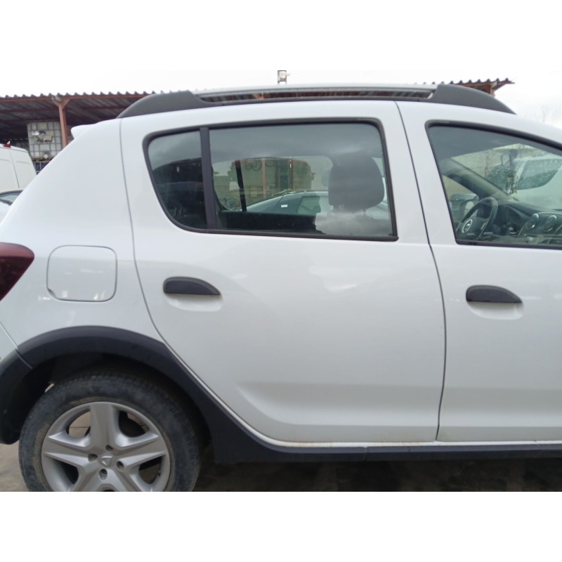 Recambio de puerta trasera derecha para dacia sandero ii (b8_) 1.5 dci referencia OEM IAM   