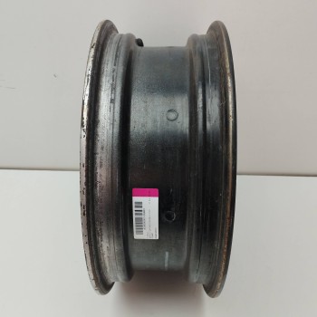 Recambio de llanta para smart fortwo coupe 0.7 cc referencia OEM IAM 0006815V001 4J15H2C ET27 3H 3X110