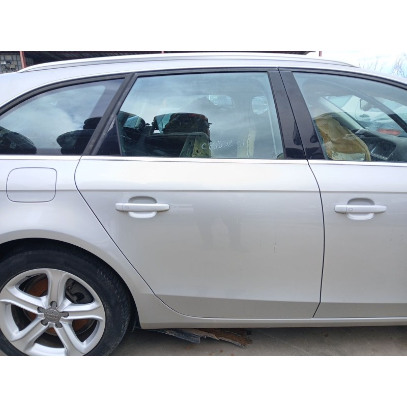 Recambio de puerta trasera derecha para audi a4 b8 avant (8k5) 2.0 tdi referencia OEM IAM 8K9833052D  