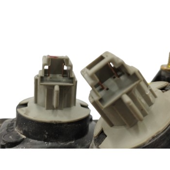 Recambio de piloto trasero izquierdo interior para mitsubishi galant berlina (e30) 2.0 cat referencia OEM IAM MB597907  