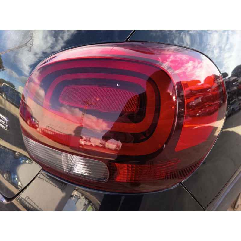 PILOTO TRASERO DERECHO