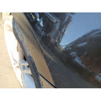 Recambio de aleta delantera derecha para kia carens iv 1.7 crdi referencia OEM IAM 66321A4000  