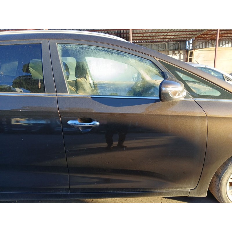 Recambio de puerta delantera derecha para kia carens iv 1.7 crdi referencia OEM IAM 76004A4000  