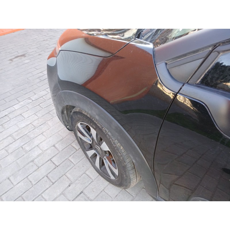 ALETA DELANTERA IZQUIERDA