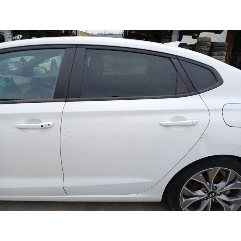 Recambio de puerta trasera izquierda para hyundai i30 (pde, pd, pden) 1.4 t-gdi referencia OEM IAM   