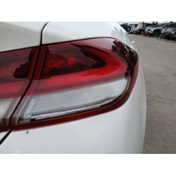 PILOTO TRASERO DERECHO 92402G4450 