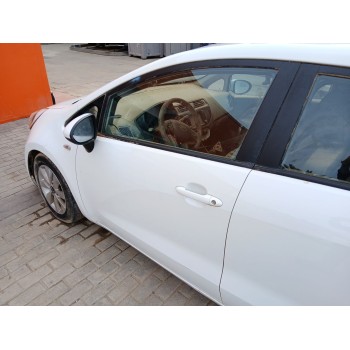 Recambio de puerta delantera izquierda para kia rio iii (ub) 1.2 cvvt referencia OEM IAM   