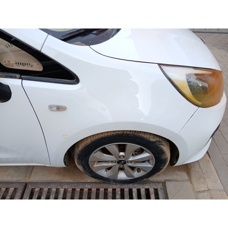 Recambio de aleta delantera derecha para kia rio iii (ub) 1.2 cvvt referencia OEM IAM   