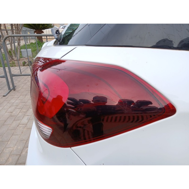 PILOTO TRASERO DERECHO