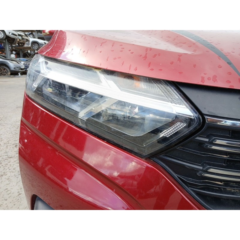 Recambio de faro derecho para dacia sandero iii 1.0 tce 90 referencia OEM IAM   