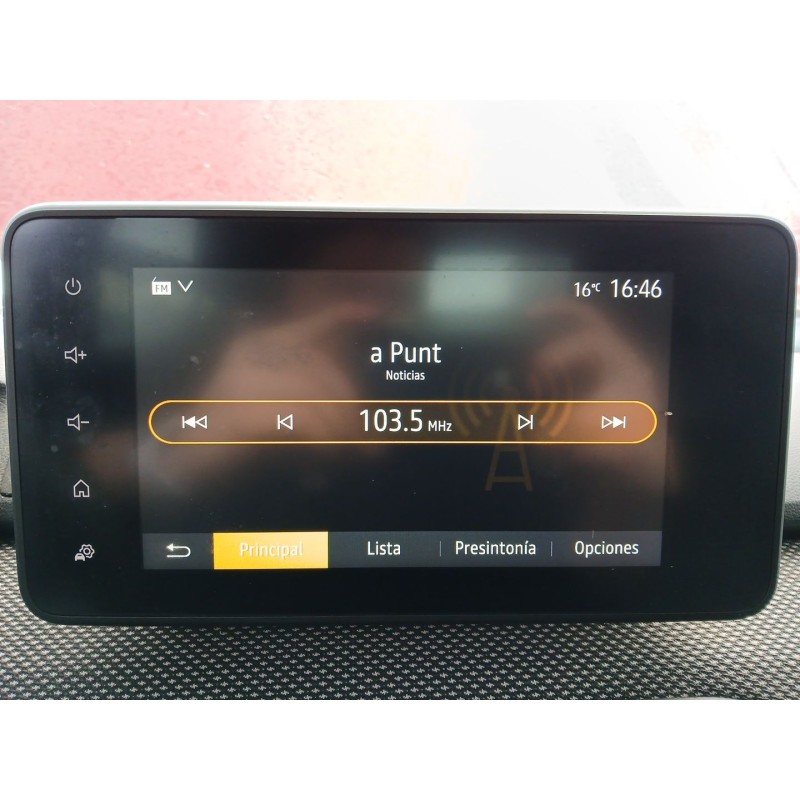Recambio de pantalla multifuncion para dacia sandero iii 1.0 tce 90 referencia OEM IAM   