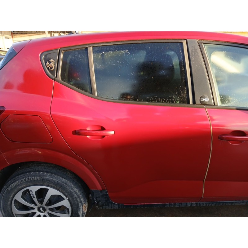 Recambio de puerta trasera derecha para dacia sandero iii 1.0 tce 90 referencia OEM IAM   