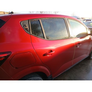Recambio de puerta trasera derecha para dacia sandero iii 1.0 tce 90 referencia OEM IAM   