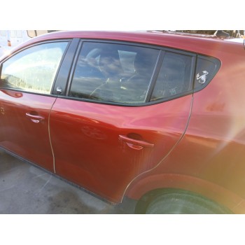 Recambio de puerta trasera izquierda para dacia sandero iii 1.0 tce 90 referencia OEM IAM   