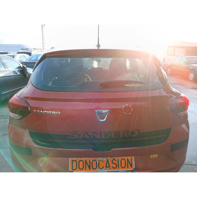 Recambio de porton trasero para dacia sandero iii 1.0 tce 90 referencia OEM IAM   