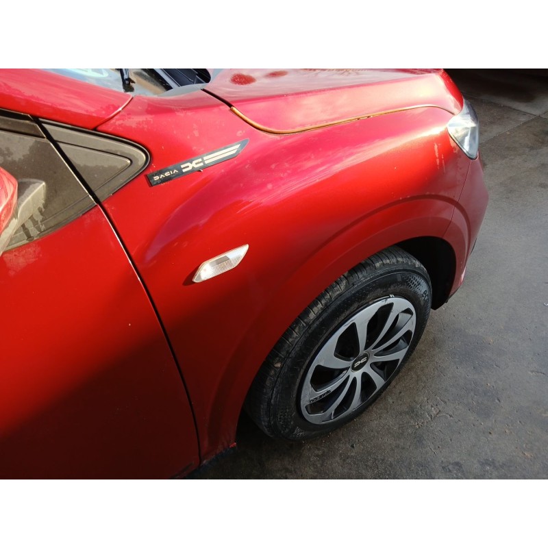 ALETA DELANTERA DERECHA